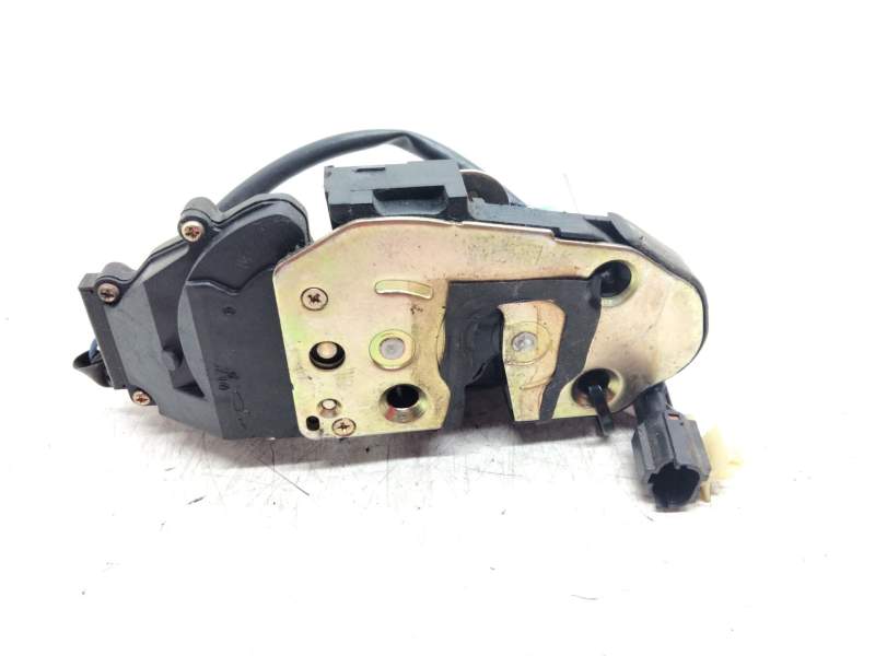 Recambio de cerradura puerta trasera izquierda para kia sephia ll 1.5 cat referencia OEM IAM   