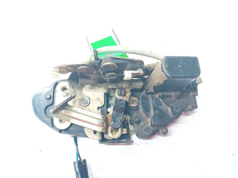 Recambio de cerradura puerta trasera derecha para kia sephia ll 1.5 cat referencia OEM IAM   