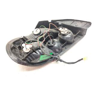 Recambio de piloto trasero derecho para kia sephia ll 1.5 cat referencia OEM IAM OK2A151140R  