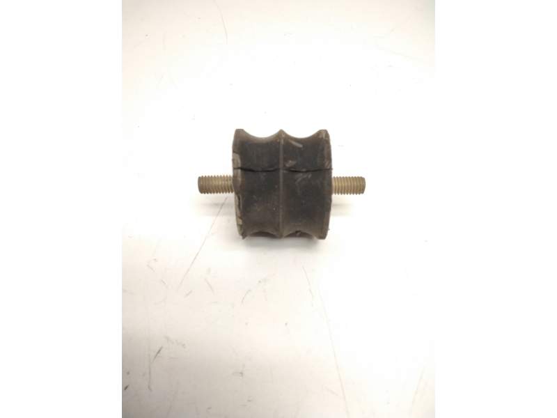 Recambio de soporte silenciador para nissan referencia OEM IAM SILENTBLOCK  