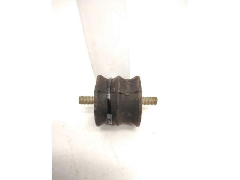 Recambio de soporte silenciador para nissan referencia OEM IAM SILENTBLOCK  