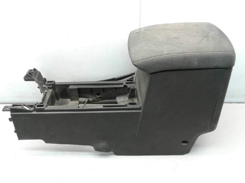 Recambio de apoyabrazos central para nissan navara pick-up (d40m) 2.5 dci cat referencia OEM IAM   