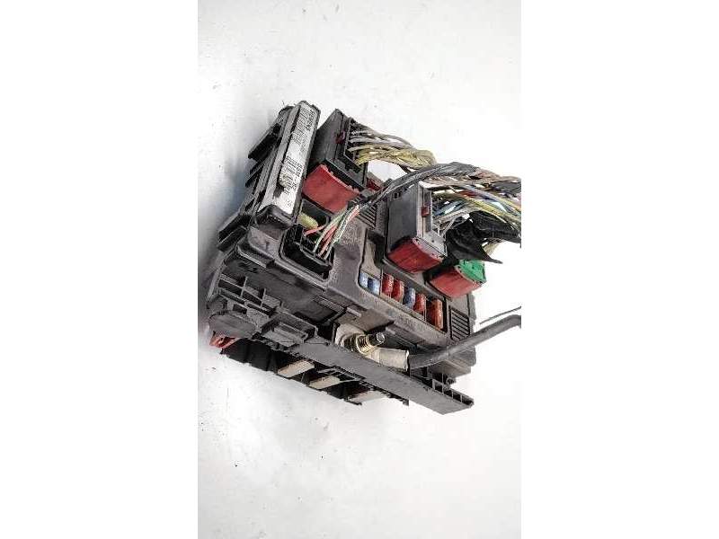 Recambio de caja fusibles para citroën berlingo 2.0 hdi cat (rhy / dw10td) referencia OEM IAM 965061858000  