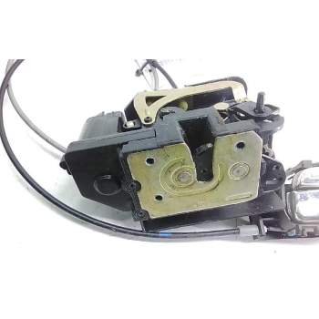 Recambio de cerradura puerta trasera izquierda para ssangyong rodius xdi premium referencia OEM IAM   
