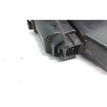 Recambio de cerradura puerta trasera izquierda para ssangyong rodius xdi premium referencia OEM IAM   