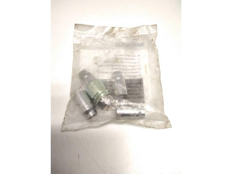 Recambio de juego tornillos ruedas para nissan referencia OEM IAM KE40989922ND  