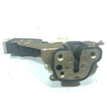 Recambio de cerradura puerta delantera derecha para opel astra f berlina básico referencia OEM IAM 134179  