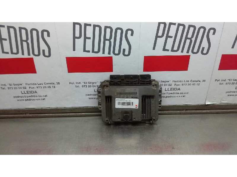 Recambio de centralita motor uce para renault scenic ii luxe privilege referencia OEM IAM 0281011275 8200305678 8200269879