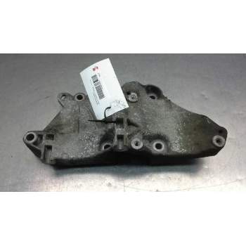 Recambio de soporte alternador para renault scenic ii 1.9 dci diesel referencia OEM IAM 8200100148  