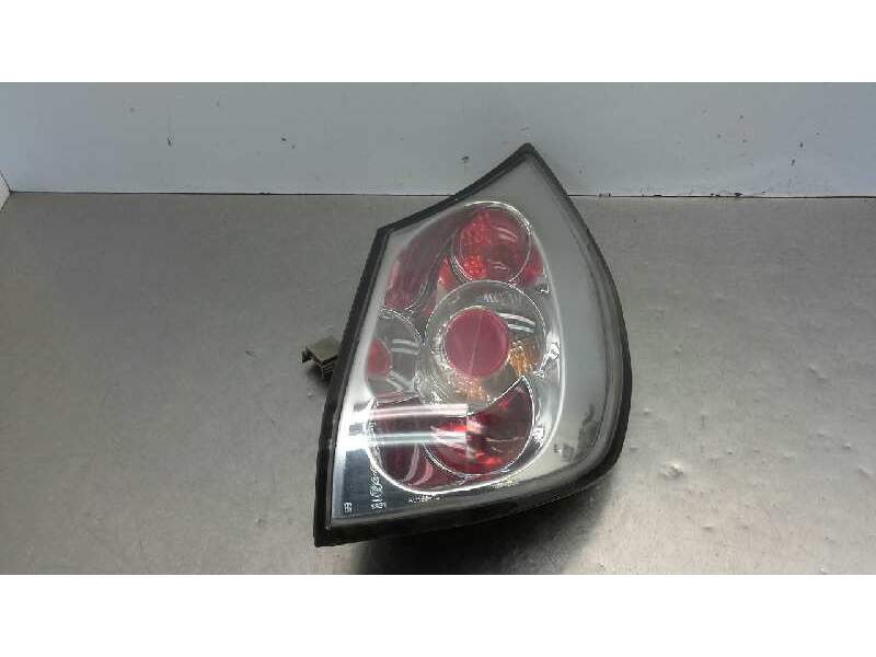 Recambio de piloto trasero derecho para renault scenic ii 1.9 dci diesel referencia OEM IAM HU156TB  