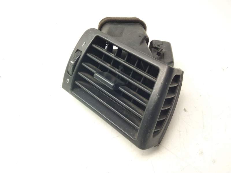 Recambio de aireador izquierdo para bmw serie 3 berlina (e46) 320d referencia OEM IAM 8362898  