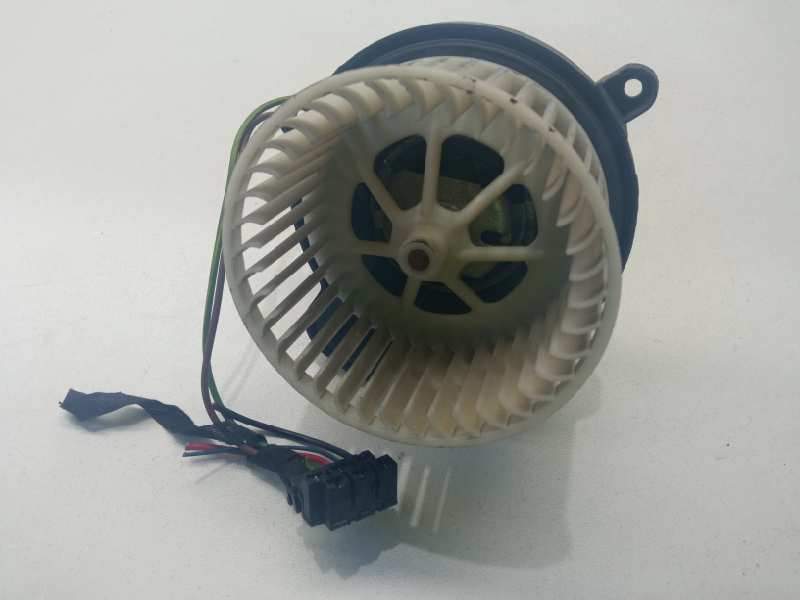 Recambio de motor calefaccion para volvo xc90 d5 referencia OEM IAM 983469U  