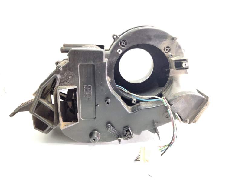 Recambio de calefaccion entera normal para nissan trade 100 75 referencia OEM IAM 014053663  