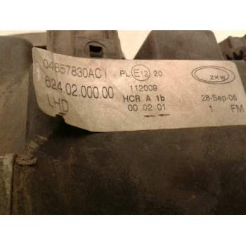 Recambio de faro derecho para chrysler voyager (rg) 2.8 crd grand voyager limited referencia OEM IAM 04857830ACI  