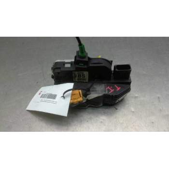 Recambio de cerradura puerta trasera izquierda para opel insignia berlina 2.0 cdti referencia OEM IAM   