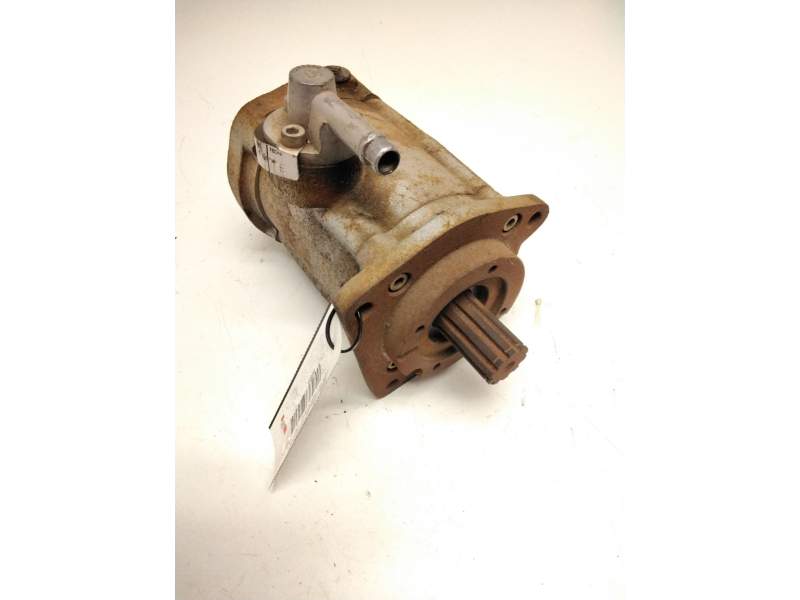 Recambio de bomba hidraulica para avia 3.500 camion caja referencia OEM IAM 996691  