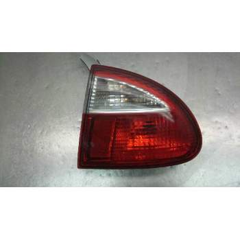 PILOTO TRASERO DERECHO 1M6945112 1M6945096A 