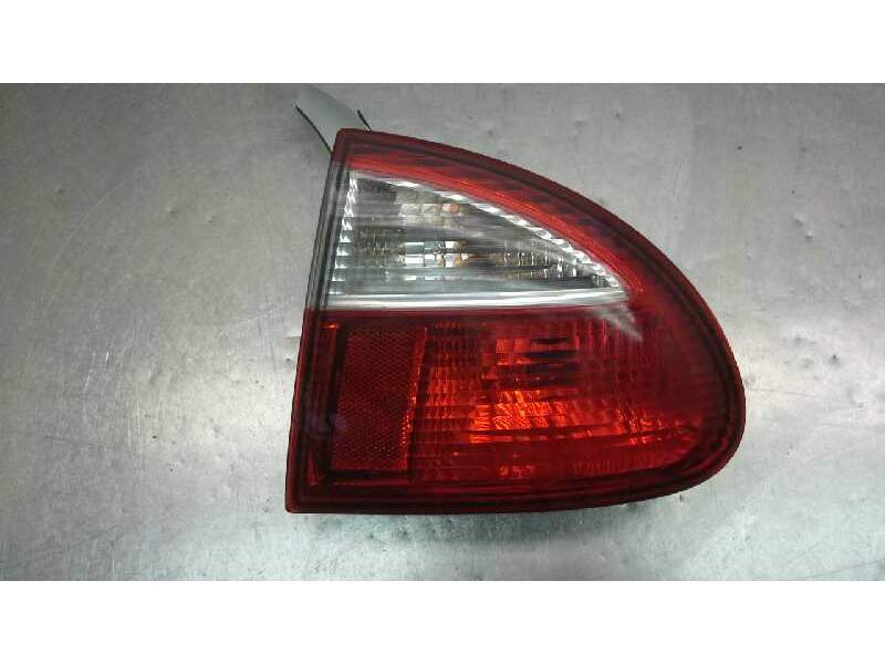 Recambio de piloto trasero derecho para seat leon (1m1) sport referencia OEM IAM 1M6945112 1M6945096A 