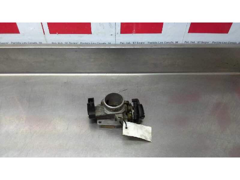 Recambio de cuerpo de mariposa para ford fiesta berlina (dx) 1.3 cat referencia OEM IAM 98BFFA  