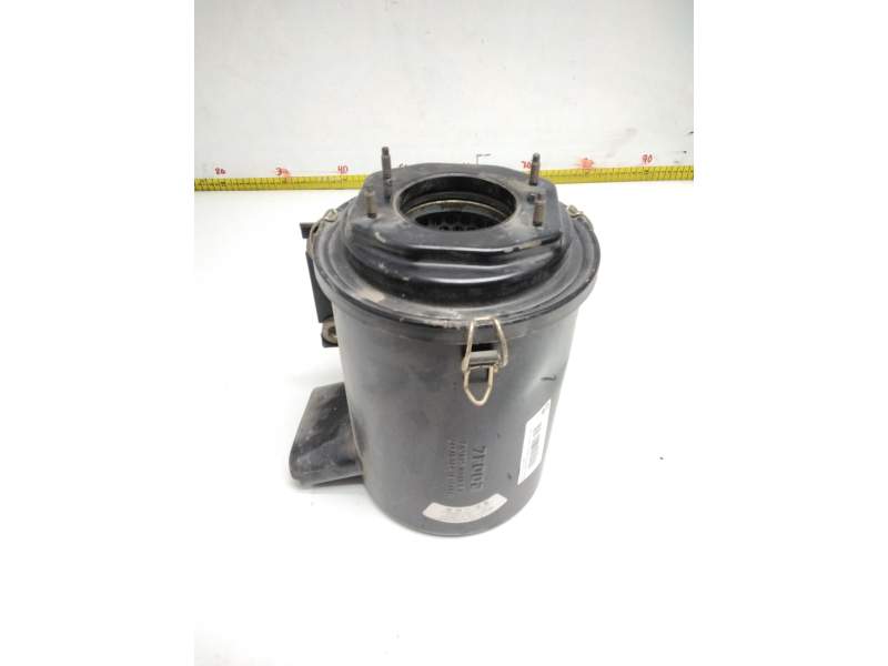 Recambio de caja filtro de aire para nissan terrano/terrano.ii (r20) referencia OEM IAM 7F002  