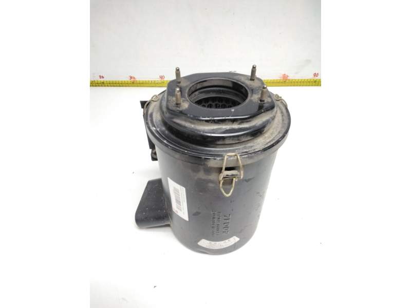 Recambio de caja filtro de aire para nissan terrano/terrano.ii (r20) referencia OEM IAM 7F002  