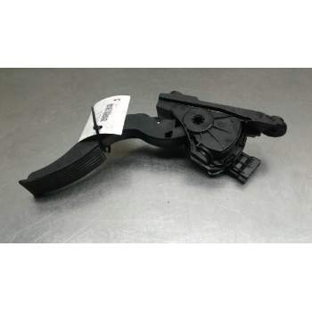 Recambio de pedal acelerador para hyundai i20 1.4 crdi cat referencia OEM IAM B9010  