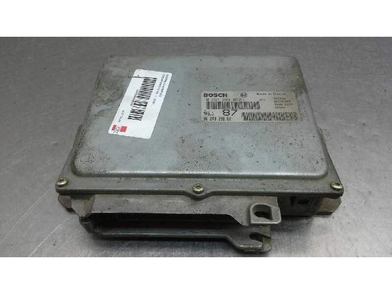 Recambio de centralita motor uce para citroën saxo 1.6 vtl referencia OEM IAM 0261204052 9624935980 26FM0203