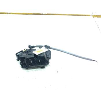 Recambio de cerradura puerta delantera derecha para skoda superb iii (3v3) 2.0 tdi referencia OEM IAM 5TB837016A  