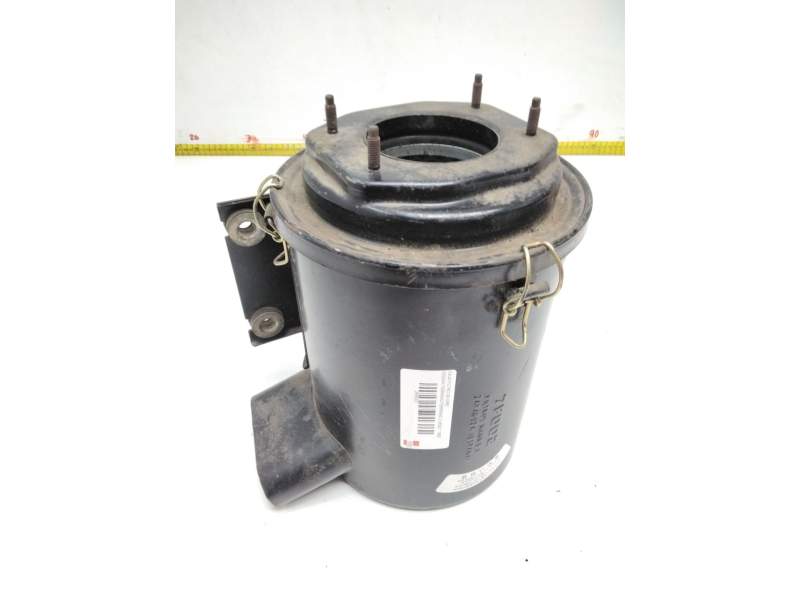 Recambio de caja filtro de aire para nissan terrano/terrano.ii (r20) referencia OEM IAM 7F002  