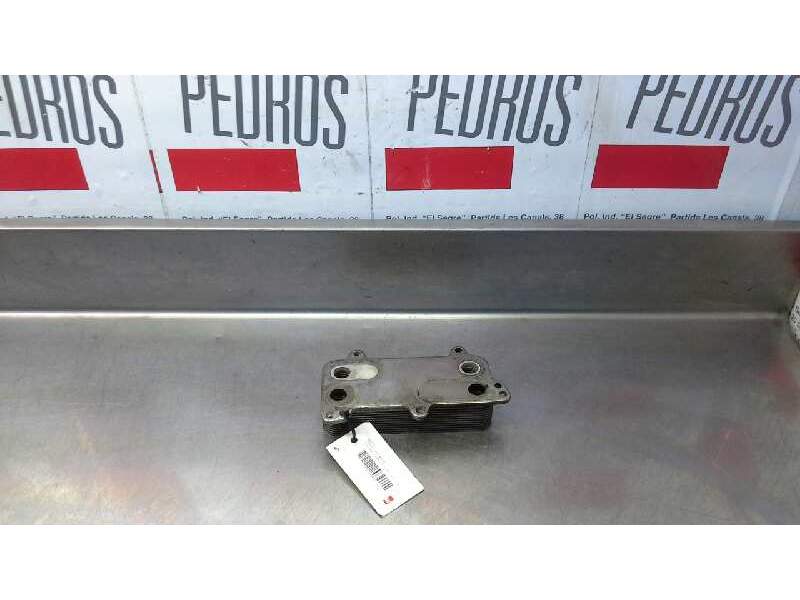 Recambio de enfriador aceite motor para volkswagen touareg (7la) tdi r5 referencia OEM IAM 070117021D  