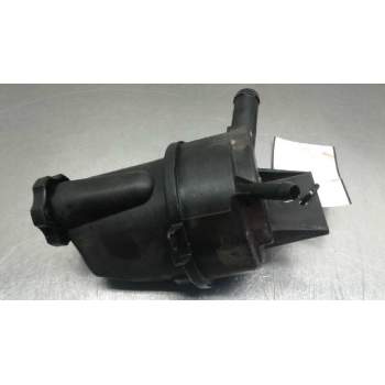 Recambio de deposito liquido direccion para opel insignia berlina excellence referencia OEM IAM PA66 GF33  