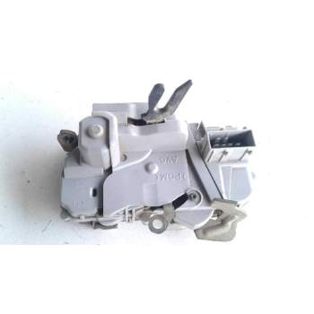 Recambio de cerradura puerta trasera izquierda para mitsubishi santamo (hyundai) santamo confort referencia OEM IAM   
