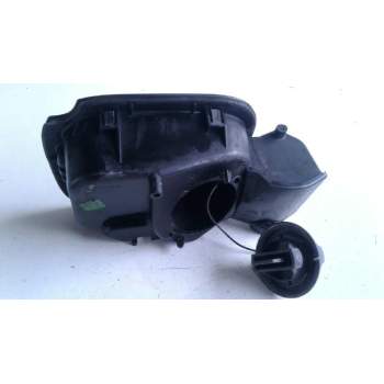 Recambio de tapa exterior combustible para renault clio iii confort dynamique referencia OEM IAM   