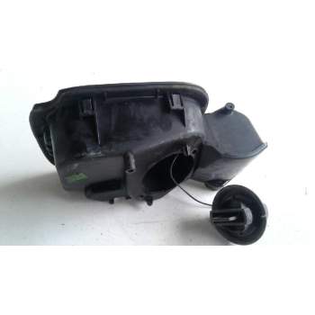 Recambio de tapa exterior combustible para renault clio iii confort dynamique referencia OEM IAM   