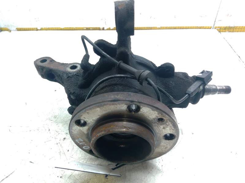 Recambio de mangueta delantera izquierda para renault master iii furgoneta (fv) 2.3 dci 150 fwd (fv0f, fv03) referencia OEM IAM 