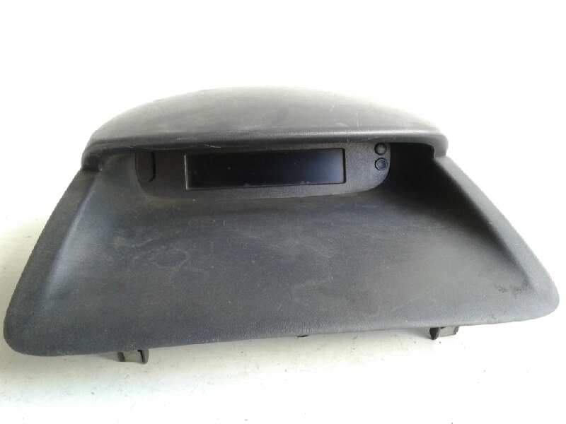 Recambio de pantalla multifuncion para renault clio iii confort dynamique referencia OEM IAM 8200307273  