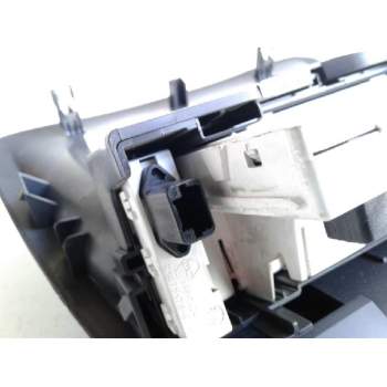 Recambio de pantalla multifuncion para renault clio iii confort dynamique referencia OEM IAM 8200307273  