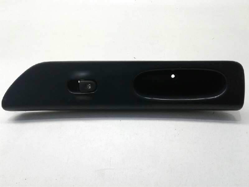 Recambio de mando elevalunas delantero derecho para renault laguna (b56) 1.9 dti rt referencia OEM IAM 7700417485  