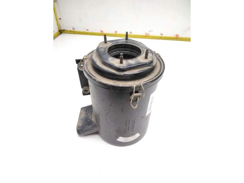 Recambio de caja filtro de aire para nissan terrano/terrano.ii (r20) referencia OEM IAM 7F002  