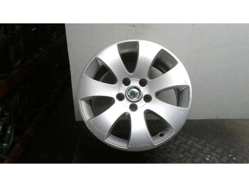 Recambio de llanta aluminio para skoda superb combi (3t5) active referencia OEM IAM 16 5TORNILLOS  