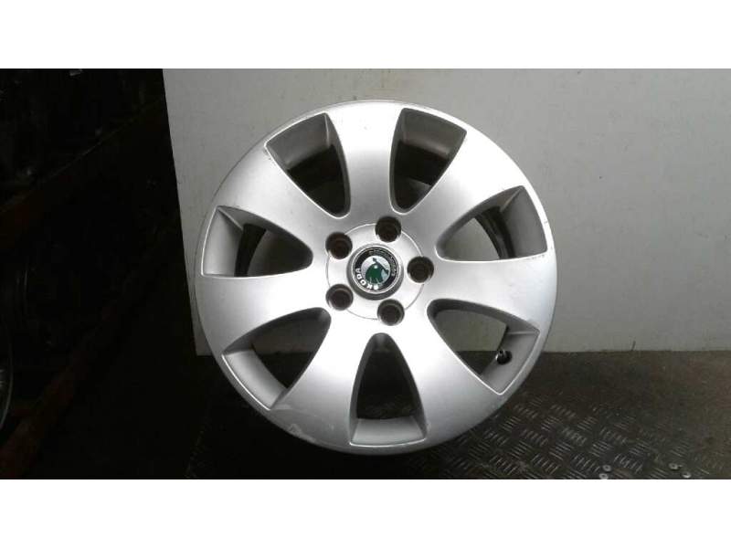 Recambio de llanta aluminio para skoda superb combi (3t5) active referencia OEM IAM 16 5TORNILLOS  