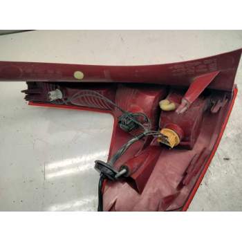 PILOTO TRASERO DERECHO 4CZX13440A 6351T8 
