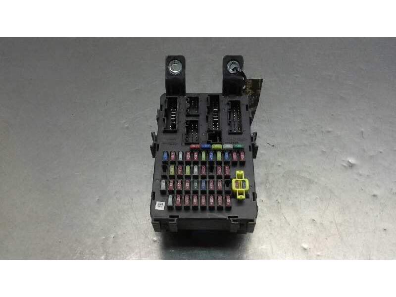 Recambio de caja fusibles para kia rio 1.5 crdi active referencia OEM IAM 919501G010  
