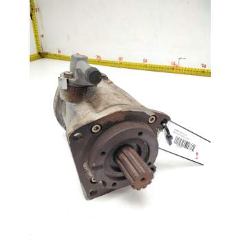 Recambio de bomba hidraulica para avia 3.500 camion caja referencia OEM IAM 996691  