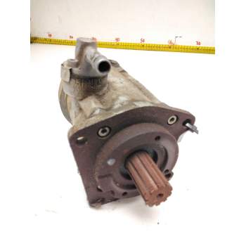 Recambio de bomba hidraulica para avia 3.500 camion caja referencia OEM IAM 996691  