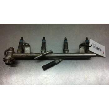 Recambio de rampa inyectora para audi a4 berlina (8e) 2.0 referencia OEM IAM 058133681  