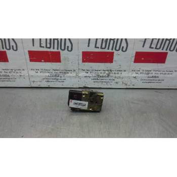 Recambio de cerradura puerta delantera izquierda para peugeot 206 berlina xt referencia OEM IAM 9135H3  