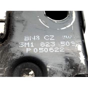 Recambio de cerradura capot para volkswagen golf plus (5m1) 2.0 tdi referencia OEM IAM 5M1823503  