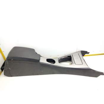 Recambio de reposabrazos para bmw serie 3 berlina (e90) 3.0 turbodiesel cat referencia OEM IAM 6550108101  