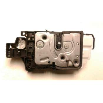 Recambio de cerradura puerta trasera derecha para volvo v40 2.0 diesel cat referencia OEM IAM   